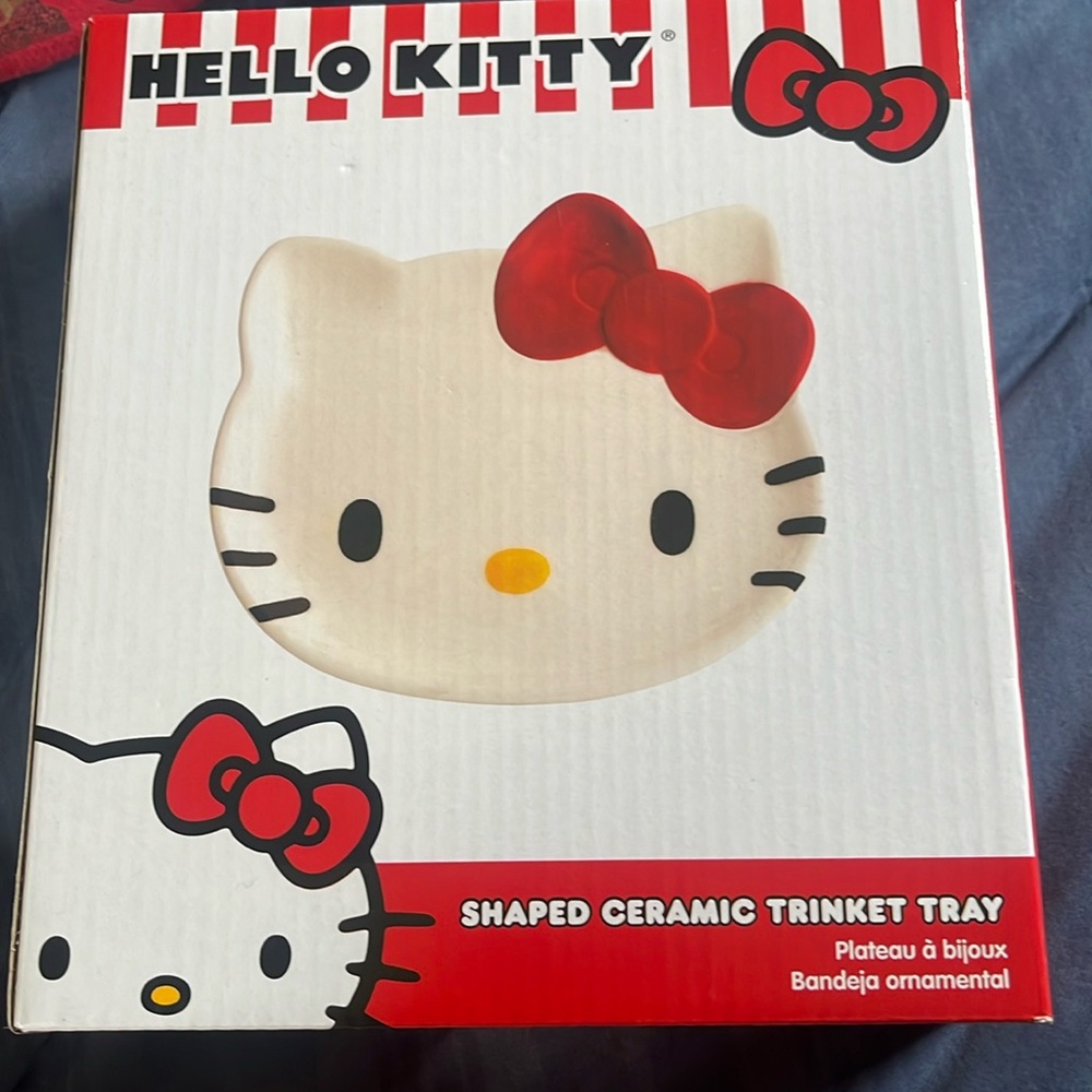 NIB! Hello Kitty Shaped Ceramic Trinket Tray